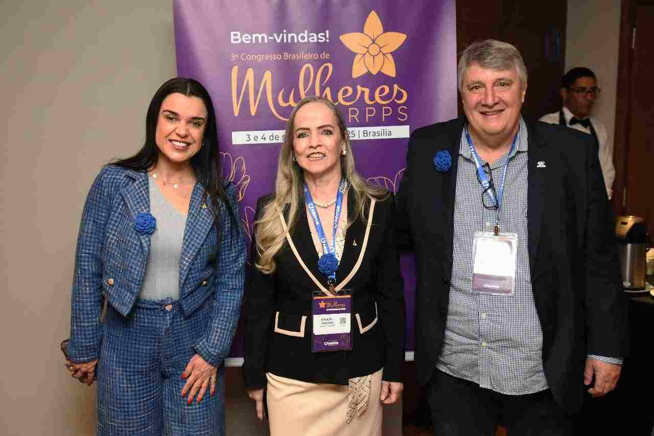 Diretora-Presidente do IPREV/DF participa do 3º Congresso Brasileiro de Mulheres de RPPS